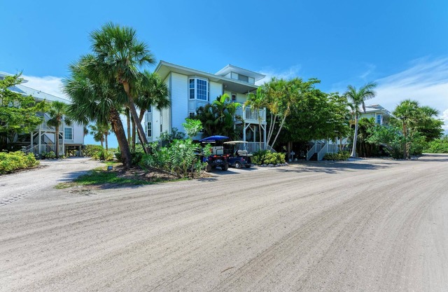 Villa with a Spectacular view of the Gulf plus Resort Amenity Access, A3624A