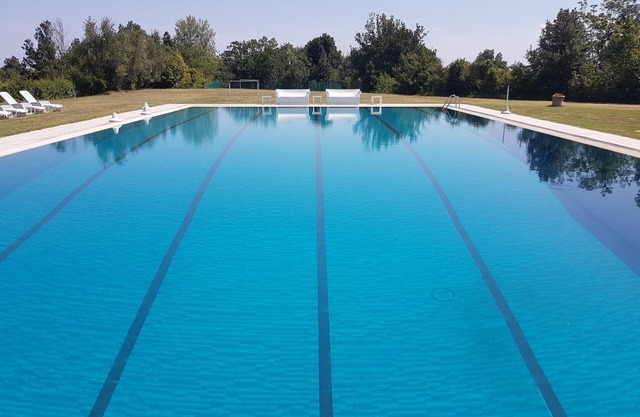 Villa with amazing private half olympic pool and tennis