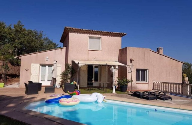 Villa with breathtaking view of the Massif des Maures