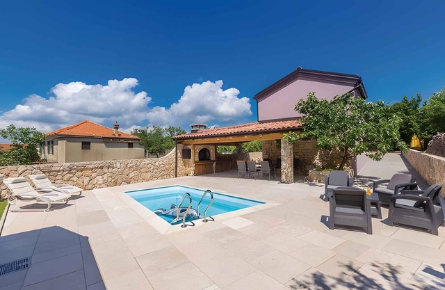 Villa with pool