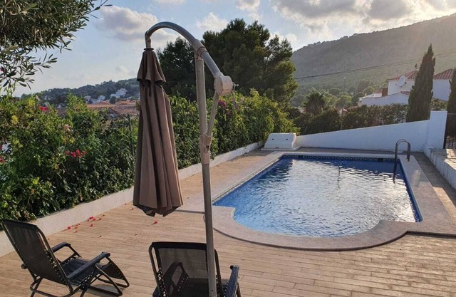 Villa with private pool, wifi and spectacular sea views