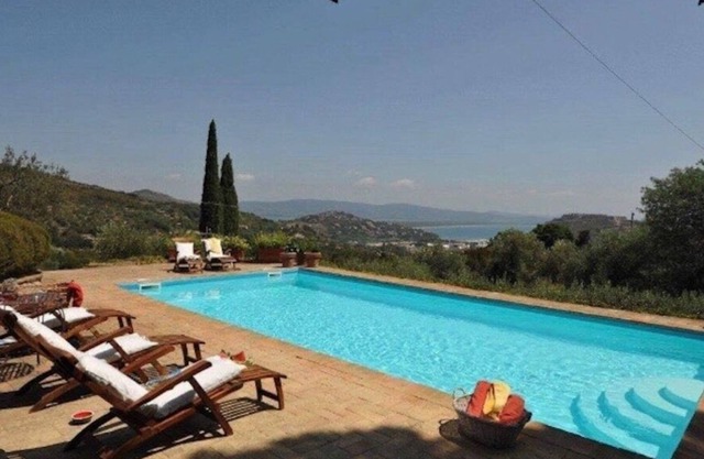 Villa with swimming pool and panoramic view of Porto Ercole - Daily cleaning