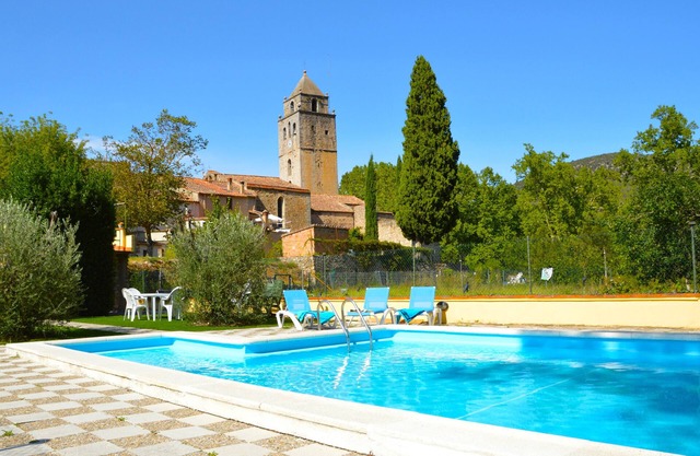 "Village House with Private Pool" with Terrace & Wi-Fi