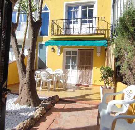 Villaparadisi