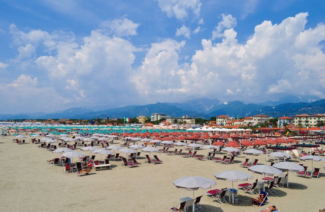Villino di Corsanico with view, Massarosa, Italy