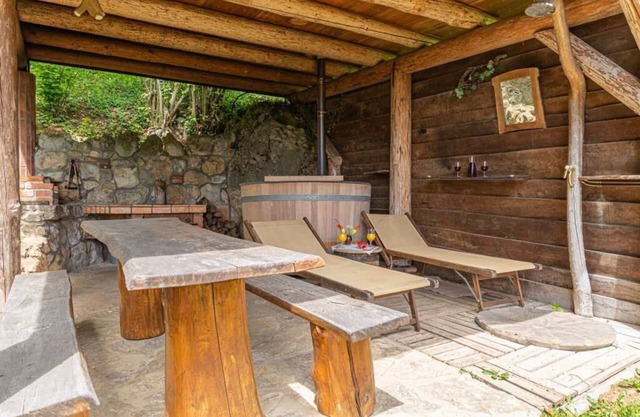 Vineyard Cottage Rataj
