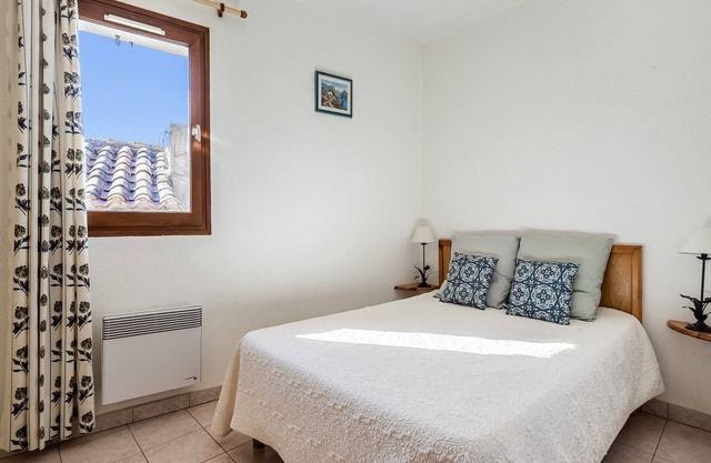 Vineyards & Village Stay