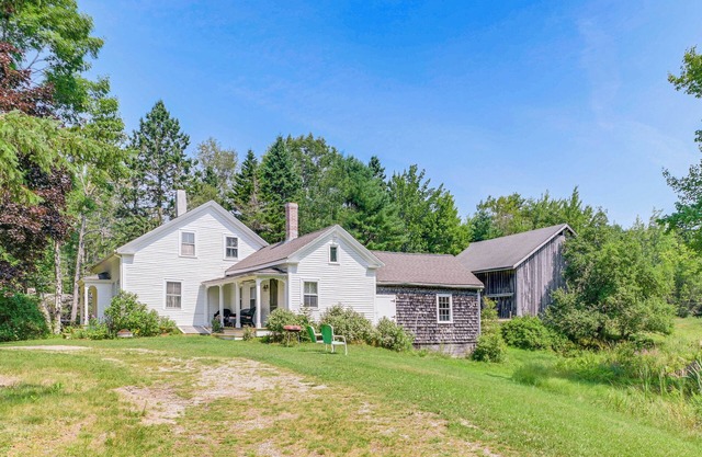 Vintage Milbridge Vacation Rental ~ 6 Mi to Ocean!