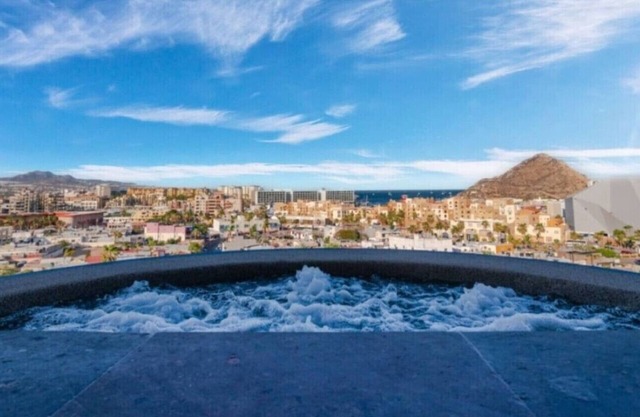 Vista Pedregal great Marina Views and Location