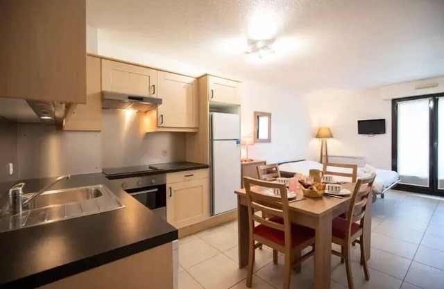 VVF Residence Anglet - 2 Room Apartment 4 People terrace
