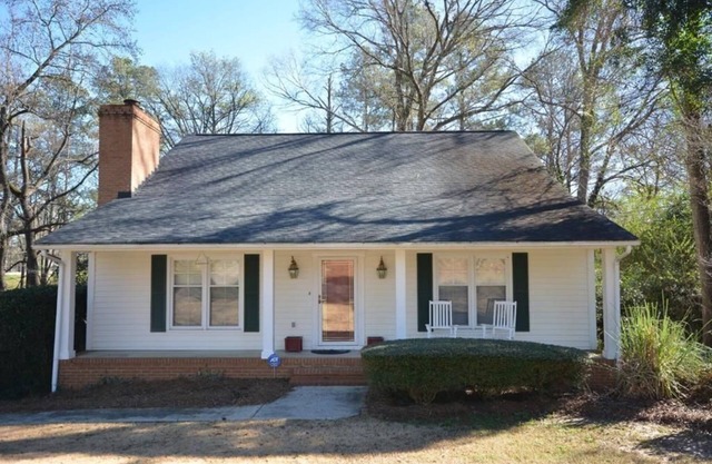Walk to the Masters! 1 mile from Augusta National