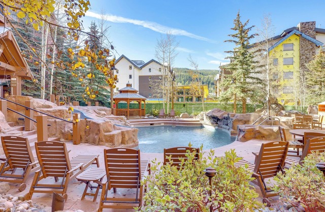 Walk to the Ski Lifts: Central Keystone Condo
