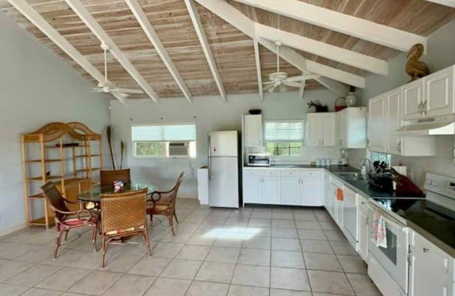 Waterfront House - Upstairs
