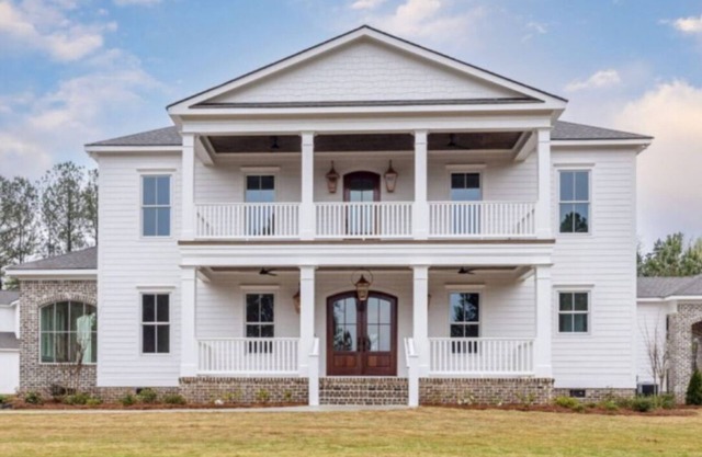 Water and Golf coarse view. In Charming North Augusta.