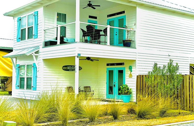 Water views, a few steps to beach, boat parking