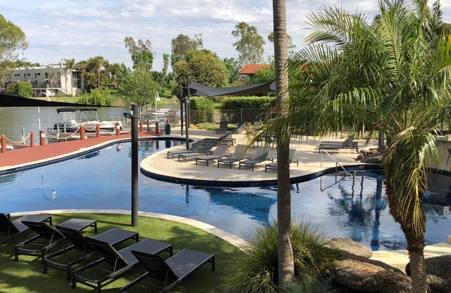Waterfront 37 Luxury on Lake Mulwala