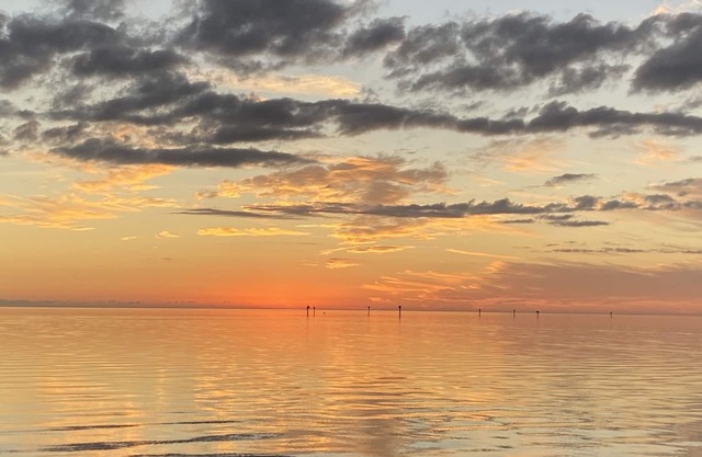 Waterfront & 4 minutes from the Gulf of Mexico