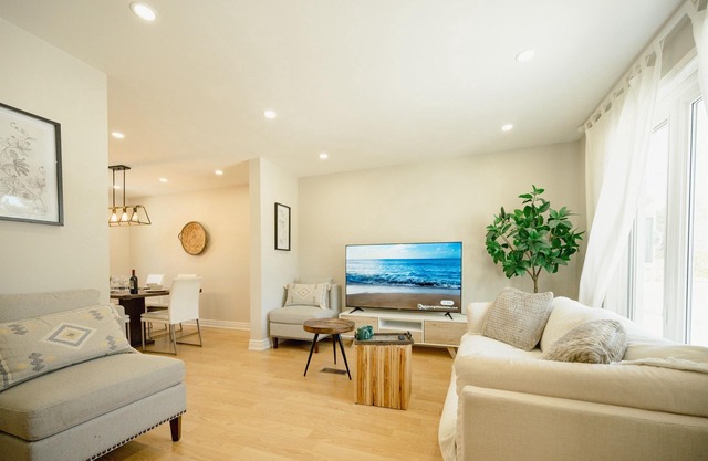 Waterfront Algonquin Escape | 4BR | River Access
