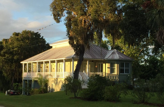 Waterfront Apartment in quiet community
