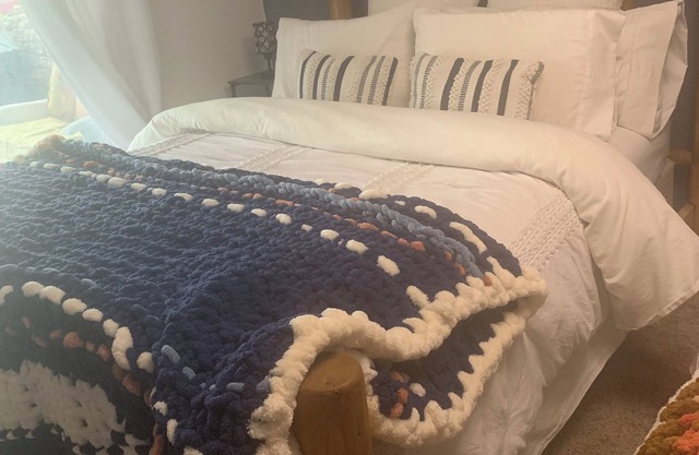 Waterfront bed and Breakfast/you definitely do not want to miss a night here!
