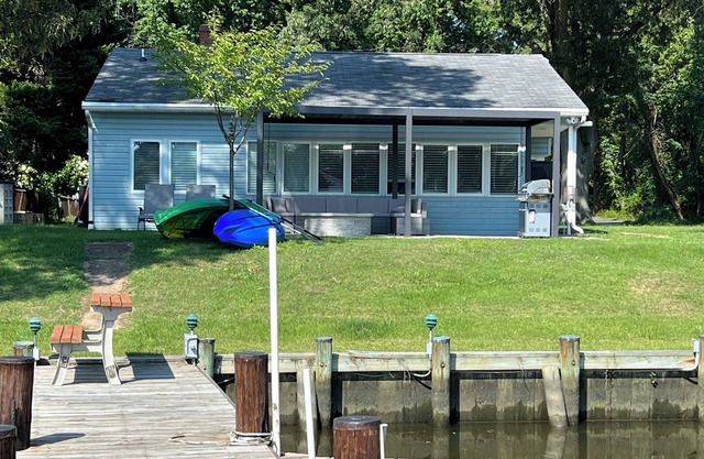Waterfront CHeerful 2 with Private Piern