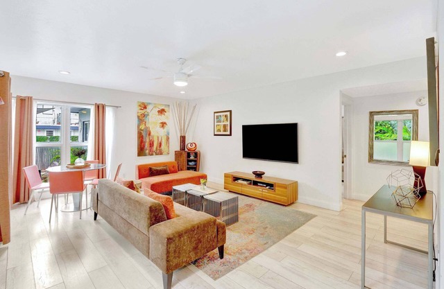 Waterfront Condo | Pool | Walk to Las Olas Beach