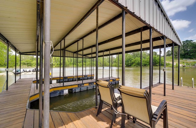 Waterfront Grand Lake Family House w/Game Room!