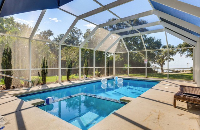 Waterfront Gulf Coast Home w/Outdoor Oasis!