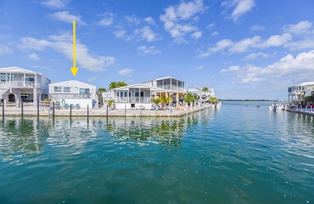 WATERFRONT HOME 35' SEAWALL & DOCK 2 Bedroom 2 Bath Vacation Rental