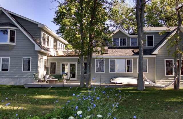Waterfront Home on Lake Ontario