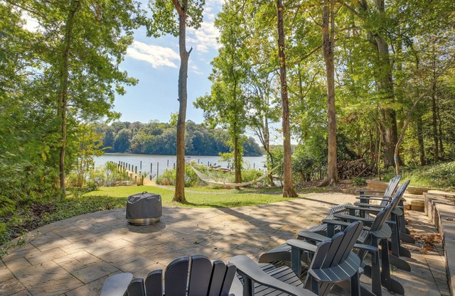 Waterfront Lusby Escape w/Fire Pit & Kayaks!