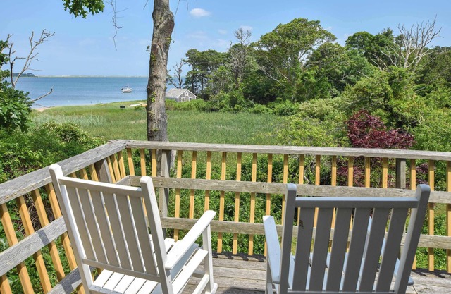 Waterfront on Pleasant Bay!