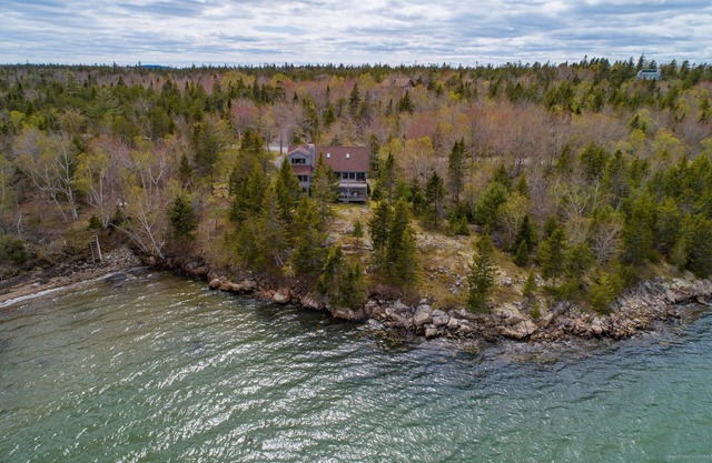 Waterfront Schoodic Nature Lover’s Dream w/Private Cove (Sleeps 12)