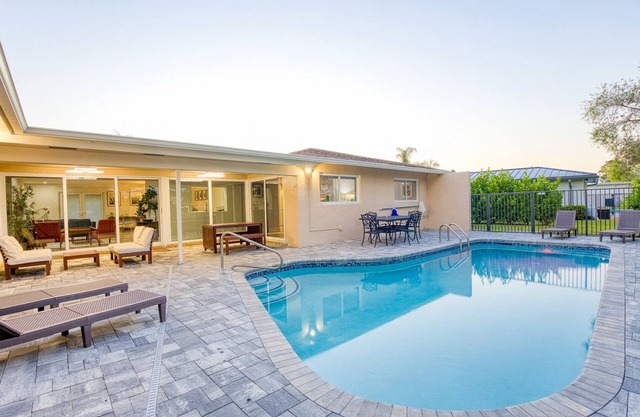 WatersEdge: Lakefront -Saltwater Pool-GameRoom