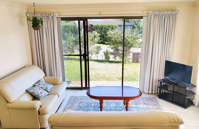Wattle court 1 - 1/2 Wattle Street