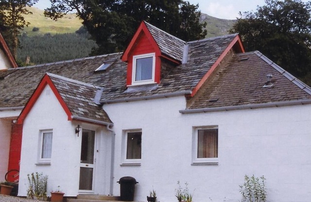 Wee cottage at Inverardran House