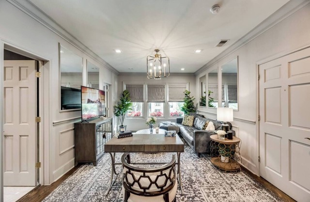 Welcome to a serene retreat in historic Munger Place. It offers a marble bathroom, a fully equipped kitchen, and high-speed internet. Relax with a 65 inch smart TV and enjoyviews on a peaceful, tree-lined street.