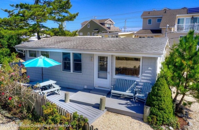 Welcome to our Breezy, Bayside, Beach house!