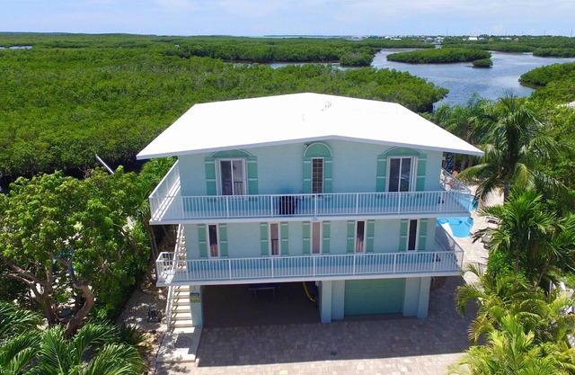 Welcome to Paradise — Your Private Waterfront Resort in Key Largo!
