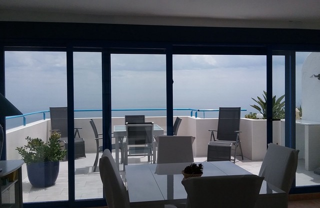 Welcome to the Perla Blanca apartment building 'The White Pearl' in Peñiscola,