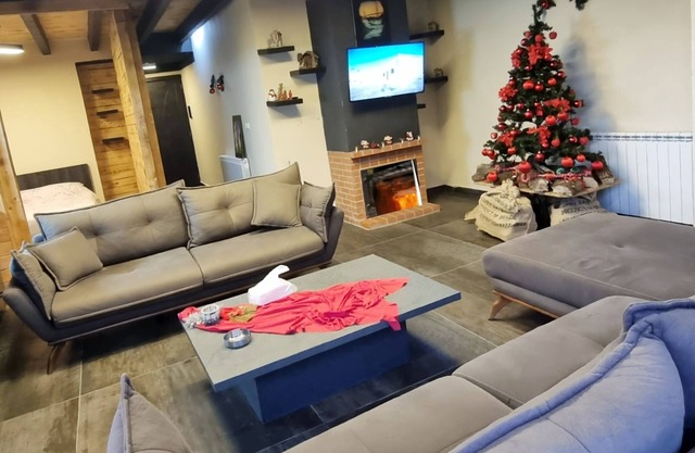 Welcoming 1-bedroom chalet in Faraiya with stunning mountain viewswith Cheminée