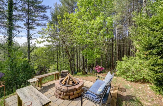 West Jefferson Vacation Rental Near River