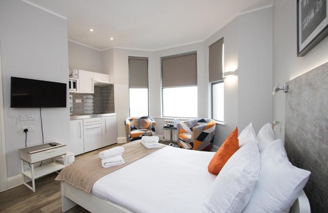Westciti Caroco Aparthotel