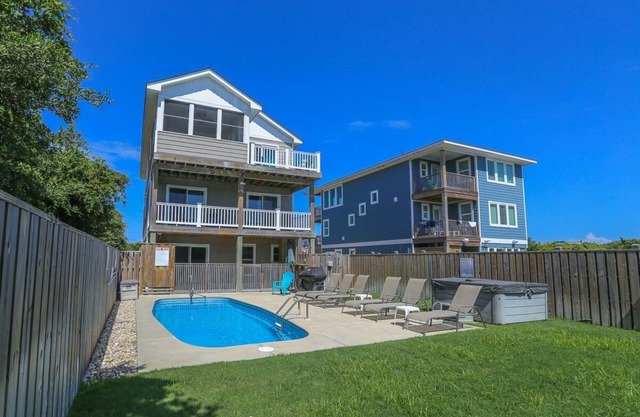 What Were We Thinking - 4 BR Semi Oceanfront Home w/Pool, Hot Tub, Dogs Allowed