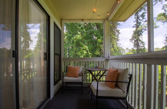 Whimsical Vacay 🕶 at Little River Inn Beach Condo