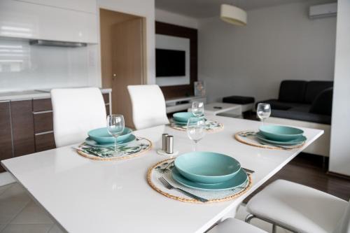 White City Apartman