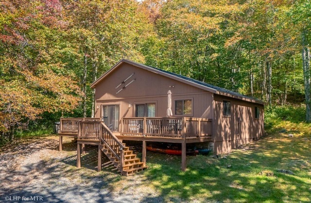 White Deer - 134 Cabin Mountain RoadnnWhite Deer - Lake Access, Hot Tub, Pet Friendly, Keurig