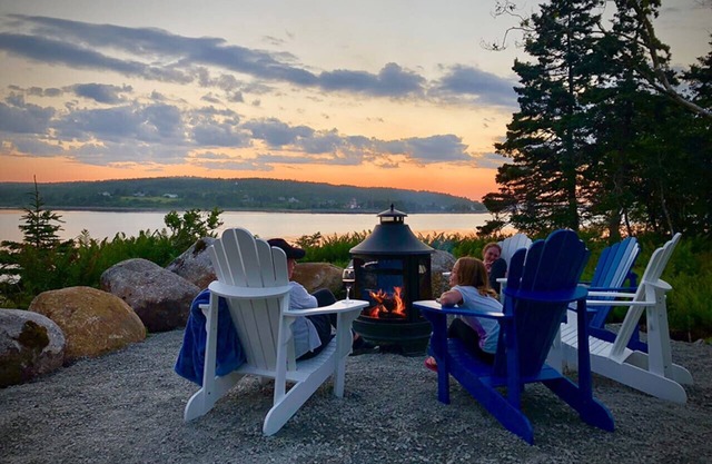 Whitecaps Retreat Beach House