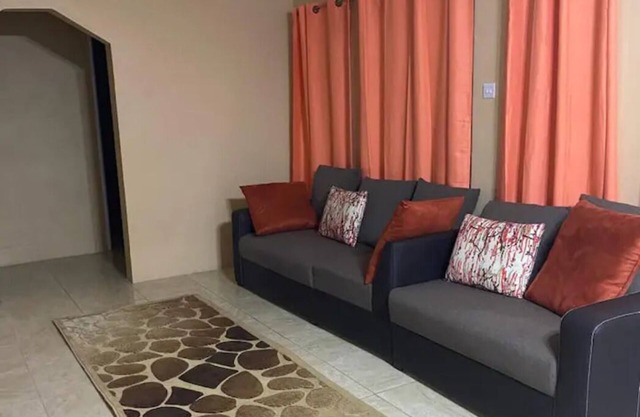 Windsor Apartment n