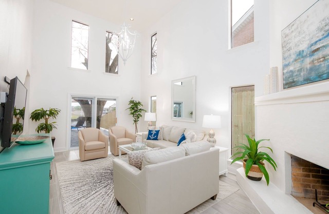 Windward- New Orleans Area Waterfront Home with Pool and Large Boat Dock
